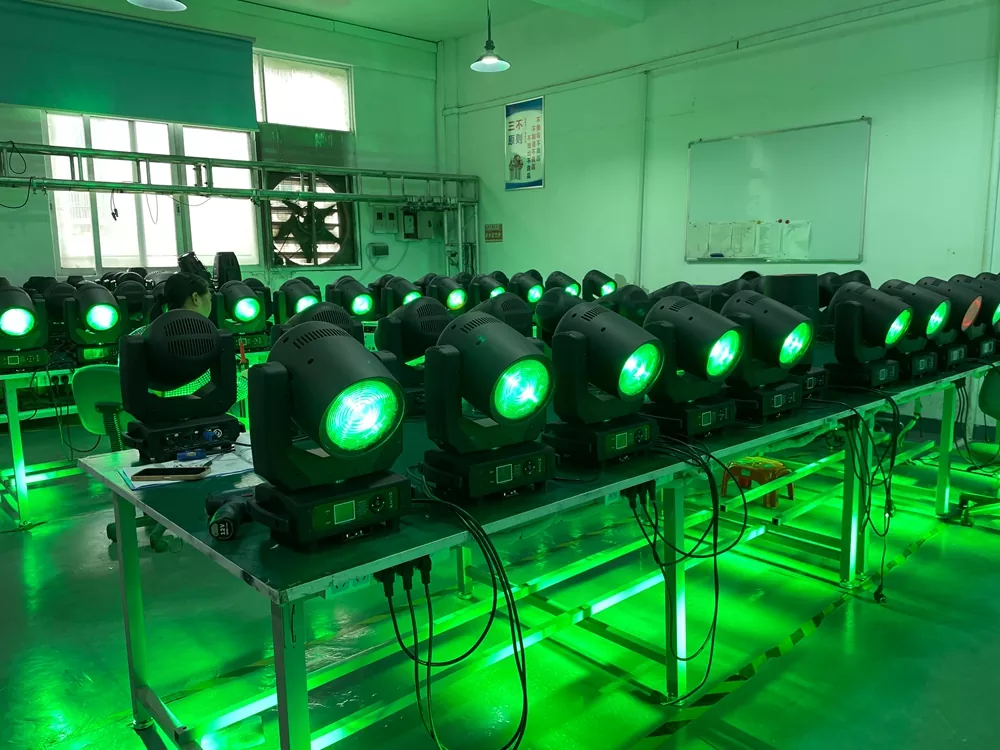 产线 (4) 150W LED Zoom Wash Moving Head 120W RGBL Main Light 24pcs RGB Ring Light 4°-48° Zoom Frost Effect 16bit Pan Tilt Stage Event Lighting for Banquet Show Club DJ Studio TV Station