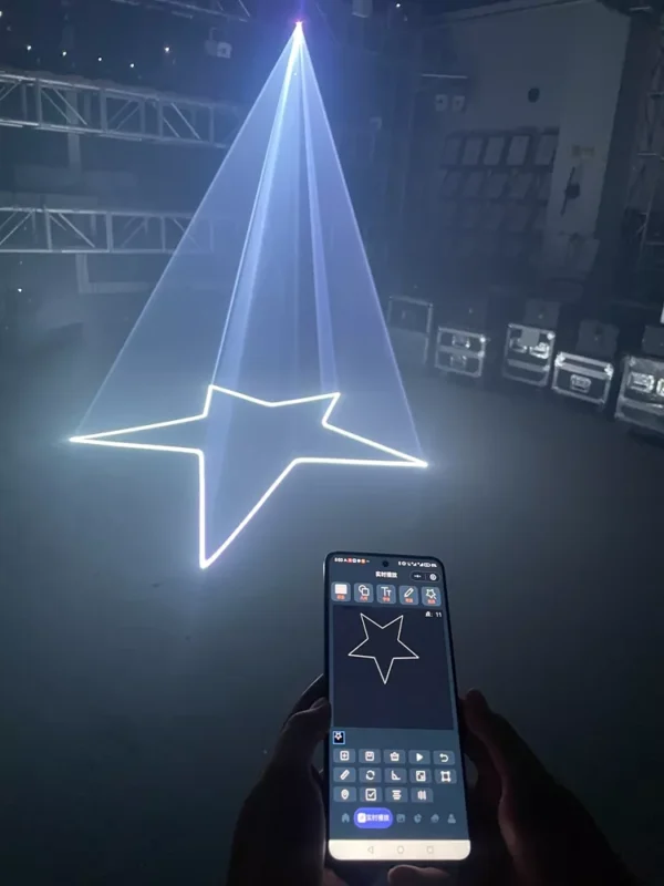 效果 (2) 15W RGB Laser Light 25KPPS Bluetooth High Speed Scanner ±25° Wide Scanning Angle IP51 Waterproof APP DMX ILDA Interface Indoor Stage Laser Projector Beam Effect for Club Performance Venues Entertainment Events