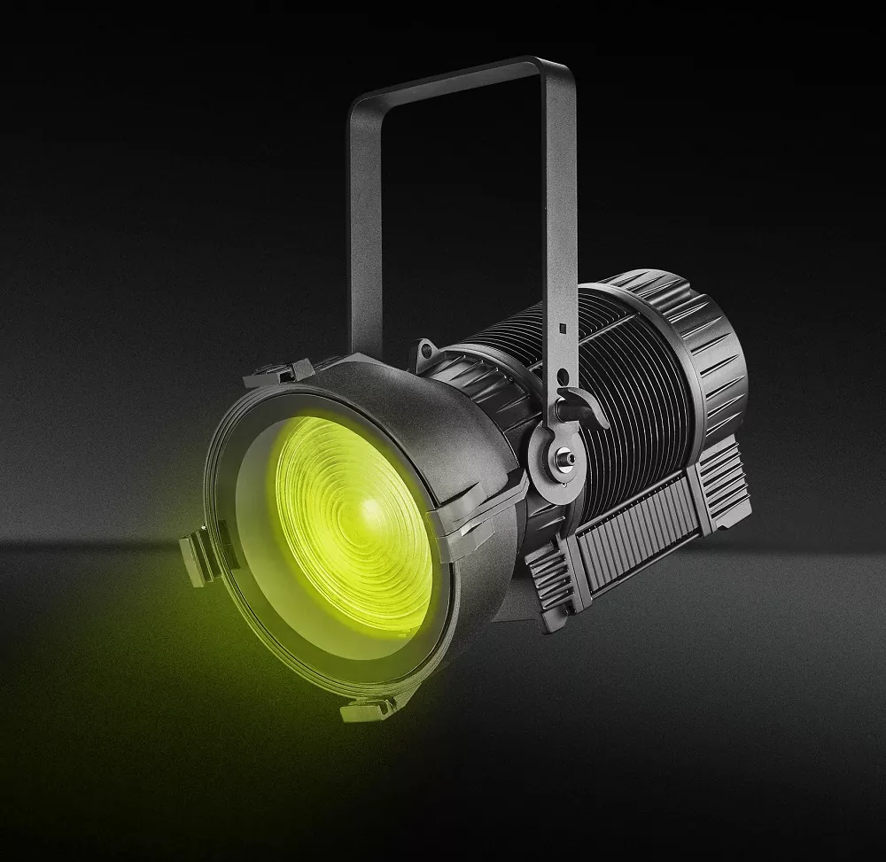 IP54 Waterproof 300W 600W LED Fresnel Light Auto Zoom 15-55° RGBAL 5in1 Die-Cast Aluminum 2700-12000K CCT CRI90+ DMX RDM Fanless Outdoor Stage Lighting Spotlight for Theater Gala Concert Church Ceremony