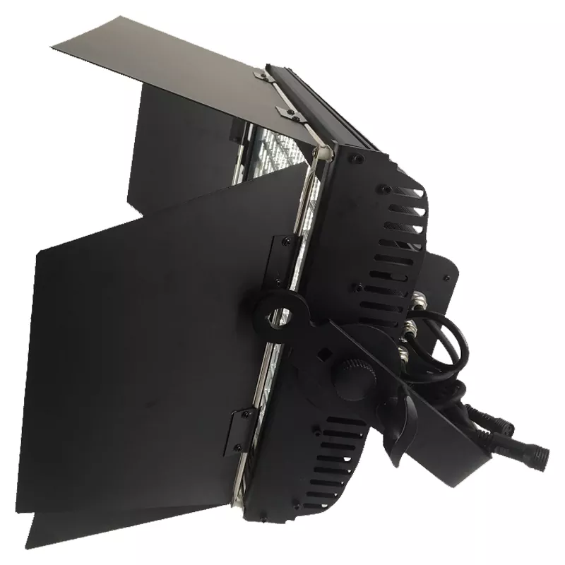 02 320W 108×3W RGB CW WW LED Flood Panel 60Degree Fixed Beam Ra≥90 Fanless Aluminum IP65 DMX Master Slave Auto 1/3/6CH Linear Dimming Strobe Stage Wash Light Outdoor Indoor Performance Fixture Professional Event Backdrop Lighting Equipment for Theatre Wedding Outdoor Stage Decoration