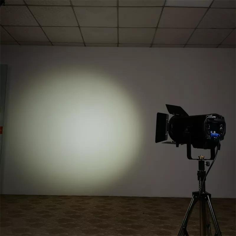 400W 600W Bi-Color 2IN1 COB Fresnel Spotlight 3000-6000K Ra≥90 Manual Auto 15-50Deg Zoom Four Dim Curve Adjustable Frequency RDM DMX Aluminum IP20 Stage Lamp Silent Pccooler Cooling Studio Equipment Indoor Wedding Theatre Spot Light Commercial Lighting Unit