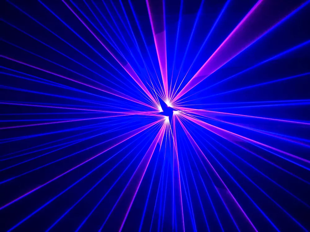 06 2*2 Four-head RGB Laser Array 100 Built-in Patterns 20KPPS ±20° Scanner IP61 Dustproof Analog Dimming LCD Multi DMX Channels Sound Auto Master-Slave Safety Lock 150W Stage Light Full Diode Animation Laser for Club Party Equipment Large Performance Lighting