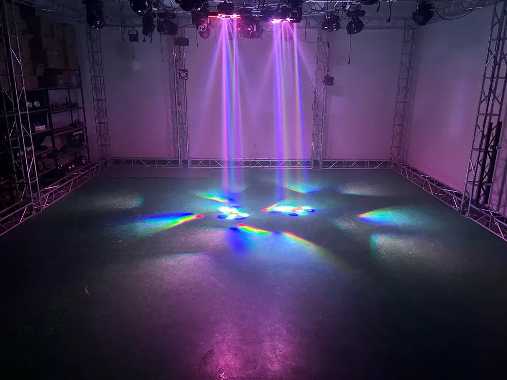 1 (1) Five-pointed Star Effect Light 180W AC90-240V 14*10W RGBW LED Stripe Strobe 20Hz Flash Ultra Smooth Dimming LCD Stage Lamp Bee-eye Rotation Pixel Control Fixture Easy Truss Mount Indoor Party Lighting Unit for Party Wedding Private Event Showcase Booth Studio Pub Club Mini Stage