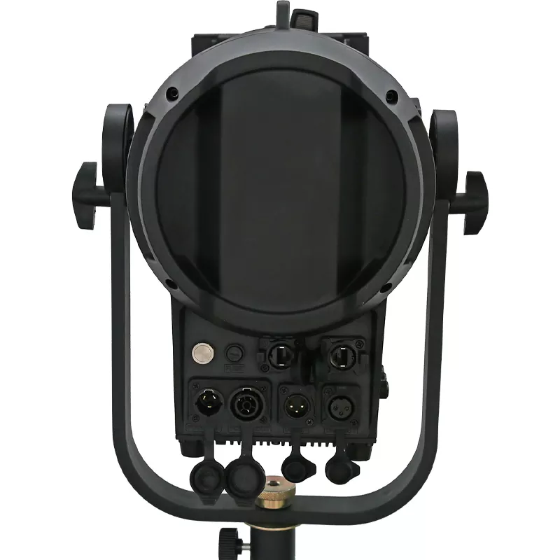3 600W RGBALC 6IN1 COB Profile Spot 1850-20000K Ra≥95 Multi Opt 19~70Deg Manual Focus 4 Dim Curve 600-40000Hz DMX RDM Art-Net sACN IP65 Aluminum Stage Light Long Lifespan Outdoor Equipment Professional Theatre Broadcast Lighting Unit for Large Event Commercial Stage Installation