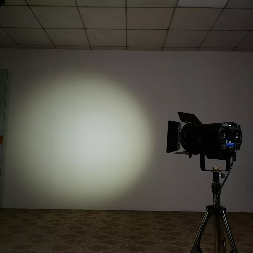 400W 600W Bi-Color 2IN1 COB Fresnel Spotlight 3000-6000K Ra≥90 Manual Auto 15-50Deg Zoom Four Dim Curve Adjustable Frequency RDM DMX Aluminum IP20 Stage Lamp Silent Pccooler Cooling Studio Equipment Indoor Wedding Theatre Spot Light Commercial Lighting Unit