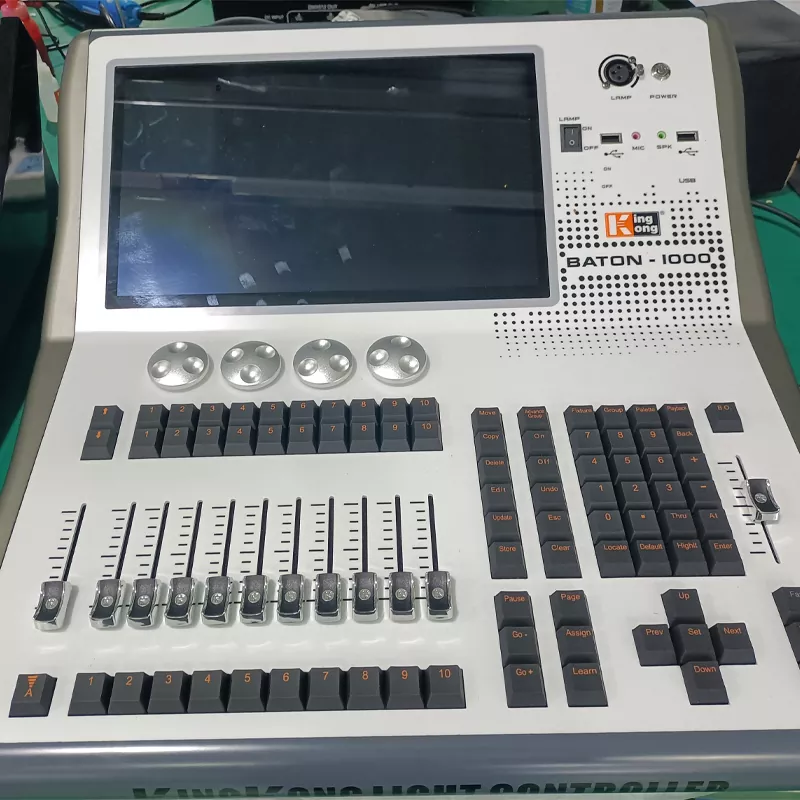 BATON1000 Stage Lighting Console Quad-Core Cortex-A9 2GB RAM 64GB SSD 13.3Inch Capacitive Touch UPS Power 2048DMX Art-Net 4096CH RDM Mobile Remote Control Equipment Multi-Function Light Desk Indoor Outdoor Professional Event Lighting Unit