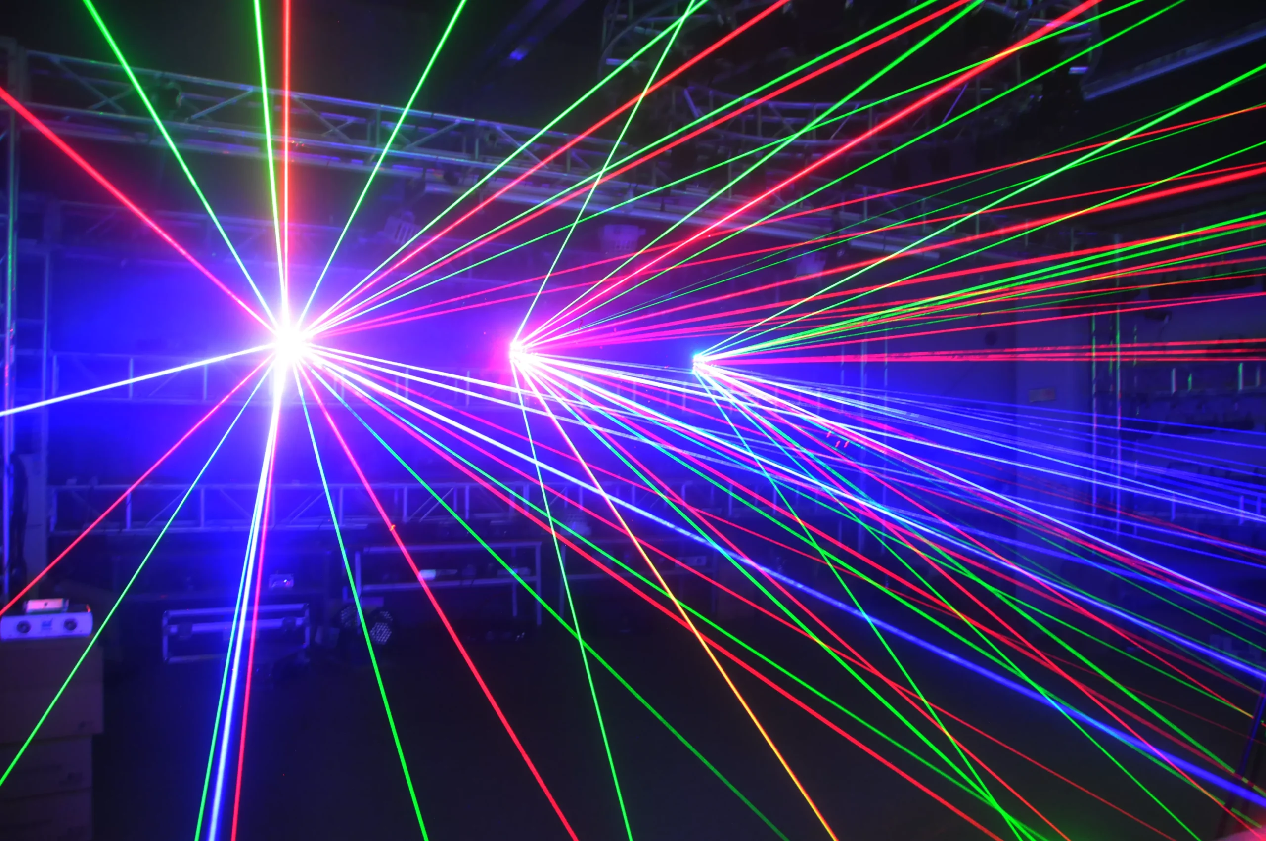 40-beam Laser Red RGB Array 5×8 Layout 50°Horizontal 30°Vertical Scan Single-mode Diode 41CH DMX Sound Auto Manual Key Interlock 50W Compact 2.9Kg Stage Light Matrix Small Divergence Universal Voltage Laser Projector for Large Performance Venues Entertainment Lighting Equipment