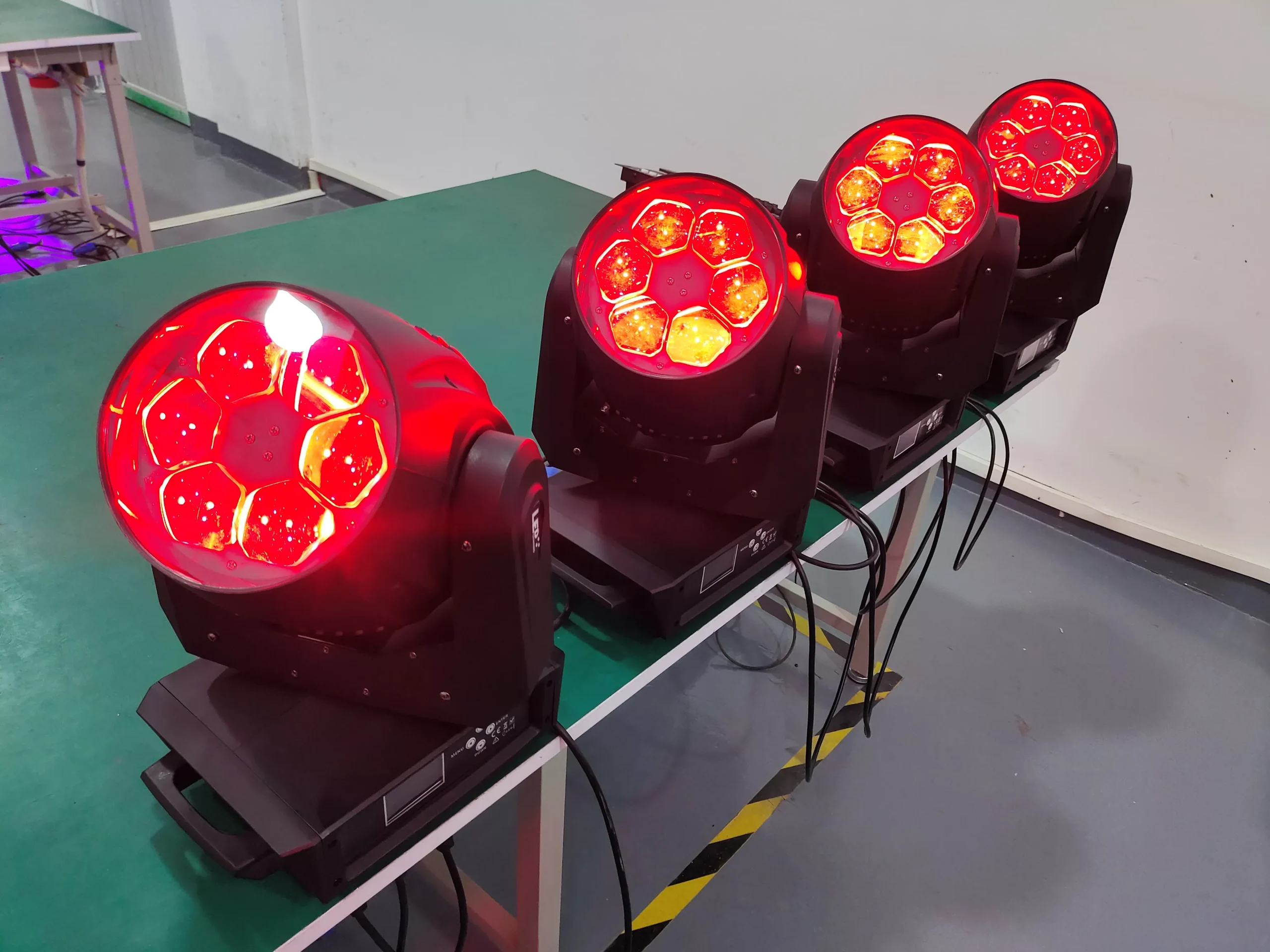 6*40W RGBW Bee Eye Zoom Moving Head 10/17 DMX Zoom 2.4inch LCD IP20 Stage Light 50000H Long Lifespan Beam Wash Fixture Performance Lamp Indoor Professional Stage Equipment for Celebration Party Gala Concert Entertainment Events