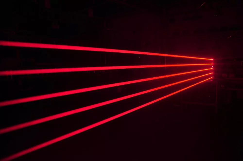 5-head RGB Laser Array 256-level Dimming 10cm Beam Spacing XY Adjust Dustproof 16CH DMX Sound Auto Manual Master-Slave Safety Interlock 90-250V Stage Lighting Five Parallel Beams Laser Light Professional Laser Bar Performance Equipment for Club Stage Parties Entertainment Venues Banquet Show Party