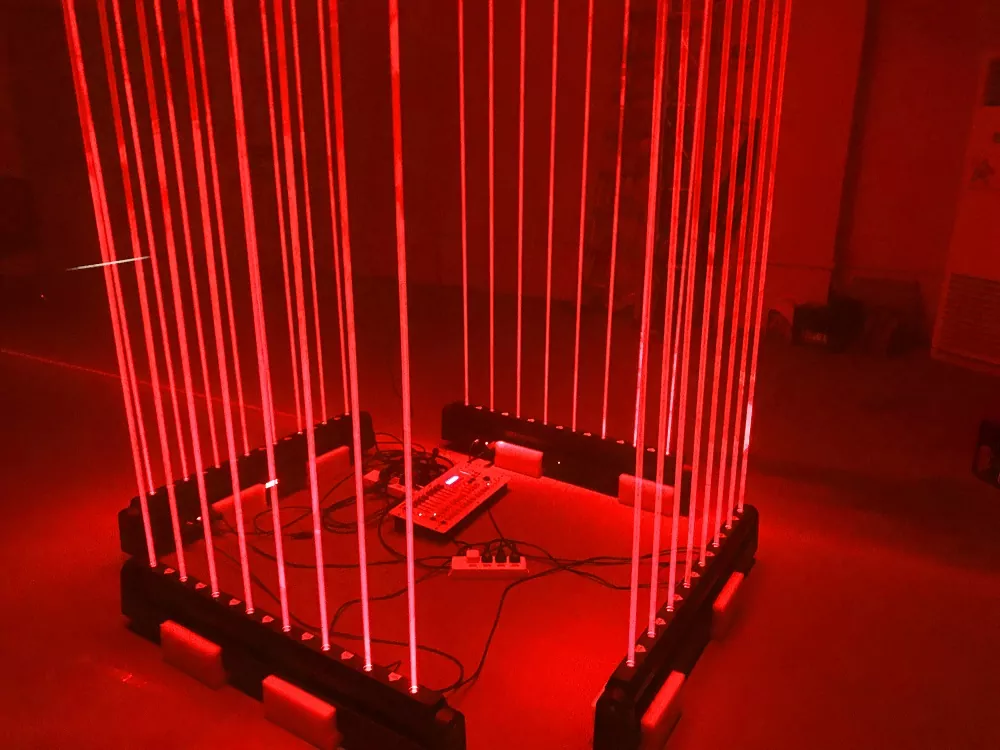 8-eye Red Swing Moving Laser 500mW 650nm 180° Scan 15/17CH DMX Sound Auto Master-Slave Lattice Water Flow Strobe Dimming 80W Wide Temp Indoor Stage Light Entertainment Venues Stage Fixture Indoor Animation Laser Light for Banquet Dance Halls Live Music Party Club