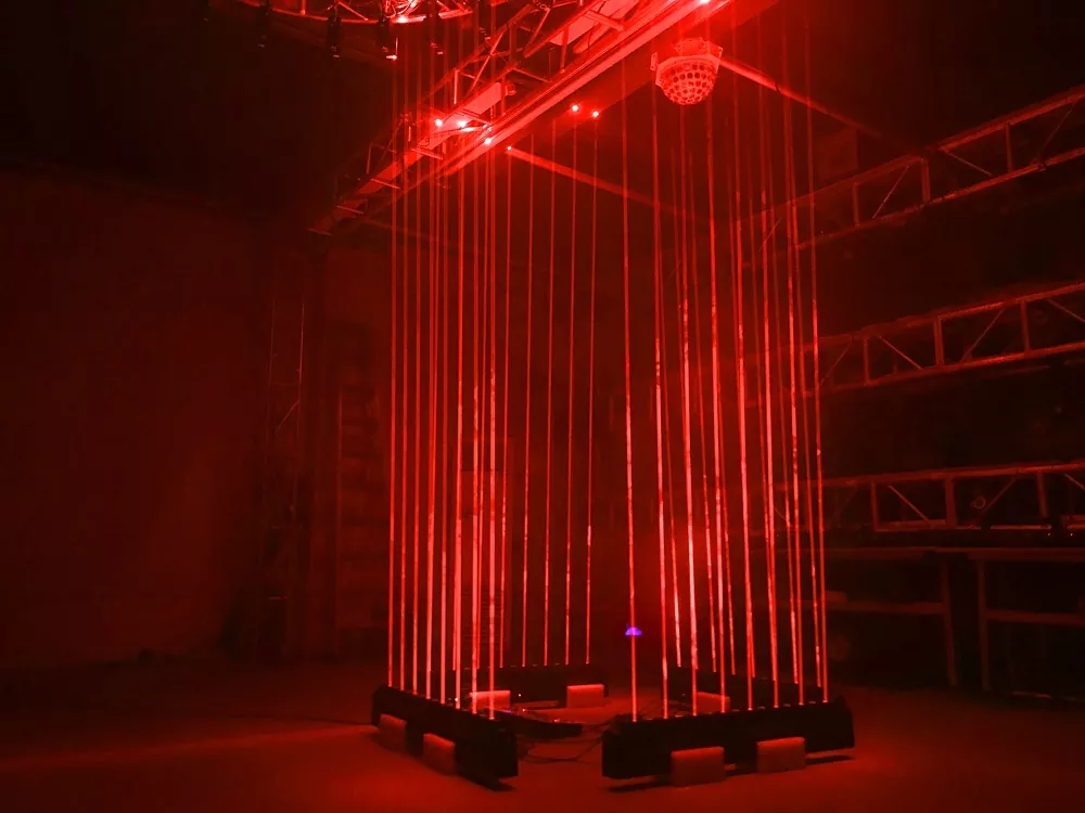 8-eye Red Swing Moving Laser 500mW 650nm 180° Scan 15/17CH DMX Sound Auto Master-Slave Lattice Water Flow Strobe Dimming 80W Wide Temp Indoor Stage Light Entertainment Venues Stage Fixture Indoor Animation Laser Light for Banquet Dance Halls Live Music Party Club