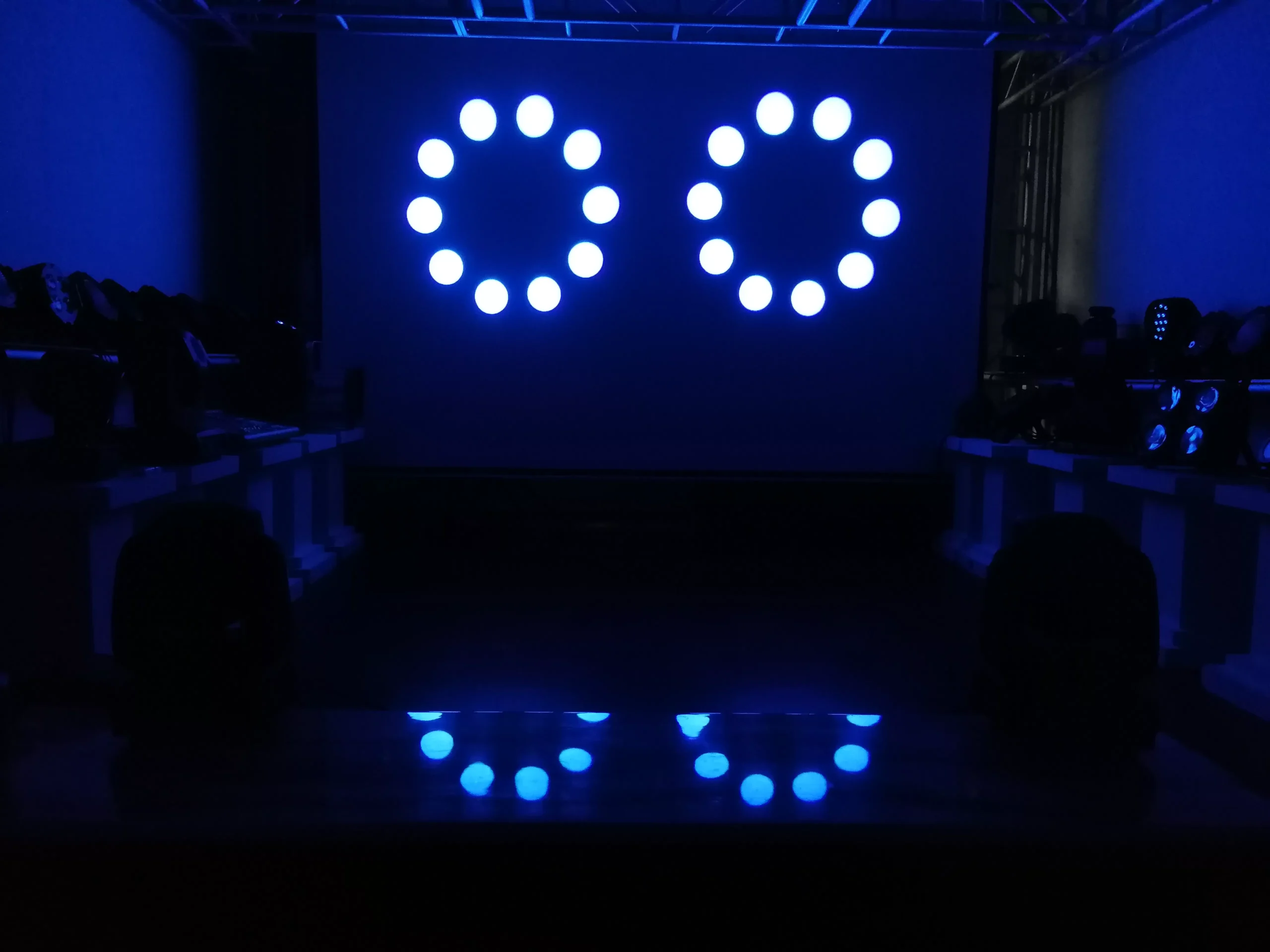 100W Spot 4×10W Wash Moving Head 12/16/23 DMX 540°190° 18° Zoom 3-facet Prism 8 Gobos OLED Stage Light Performance Fixture 50000H Lifespan Indoor Lighting Device Lightweight Stable Entertainment Stage Equipment for Ceremony Fashion Show Club Event Exhibition Bar