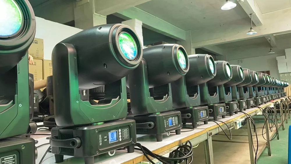 250W LED Moving Head Spot Zoom Wash 17/20 DMX Channels 540° 270° 16bit Scan 7-35° Zoom 8 Colors 11 Static 7 Rotating Gobos 3-facet Prism RDM Stage Light Bi-directional Prism Lighting Fixture Lightweight Indoor Performance Equipment for Stage Entertainment Use