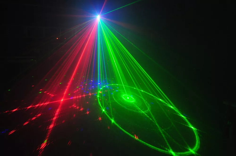 3-aperture RGB Laser 24 Patterns Stereoscopic Beam 4CH DMX Black Out Sound Auto Master-Slave Key Switch 10W 100-250V Compact 1.3Kg Portable Stage Light Mini RGB Laser Fixture for Disco KTV Bar Party Entertainment Lighting Indoor Venues