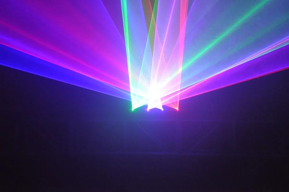 RGBP Four Tunnel Laser Light 150mW Red 50mW Green 100mW Blue 250mW Purple Wide Beam Micro-step Scanner 7CH DMX 3Pin XLR Sound Auto Master Slave 100+ Patterns Laser Projector Large Scanning Angle Professional Stage Lighting for Entertainment Venues