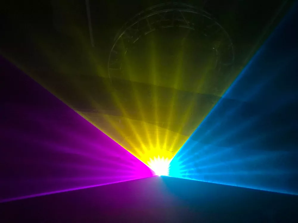 10W Pure Diode RGB Animation Laser Projector 25KPPS 25° Scanner Dual-layer Dust Oil Proof Large Heat Sink 10/34CH DMX Sound Auto ILDA Hundreds Animation Programs Single Beam Protection 100-250V Stage Light High-power Entertainment Equipment Professional Stage Lighting for Disco KTV Performance Venue Large Shows & Clubs