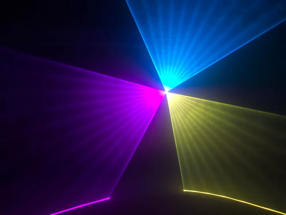 10W Pure Diode RGB Animation Laser Projector 25KPPS 25° Scanner Dual-layer Dust Oil Proof Large Heat Sink 10/34CH DMX Sound Auto ILDA Hundreds Animation Programs Single Beam Protection 100-250V Stage Light High-power Entertainment Equipment Professional Stage Lighting for Disco KTV Performance Venue Large Shows & Clubs