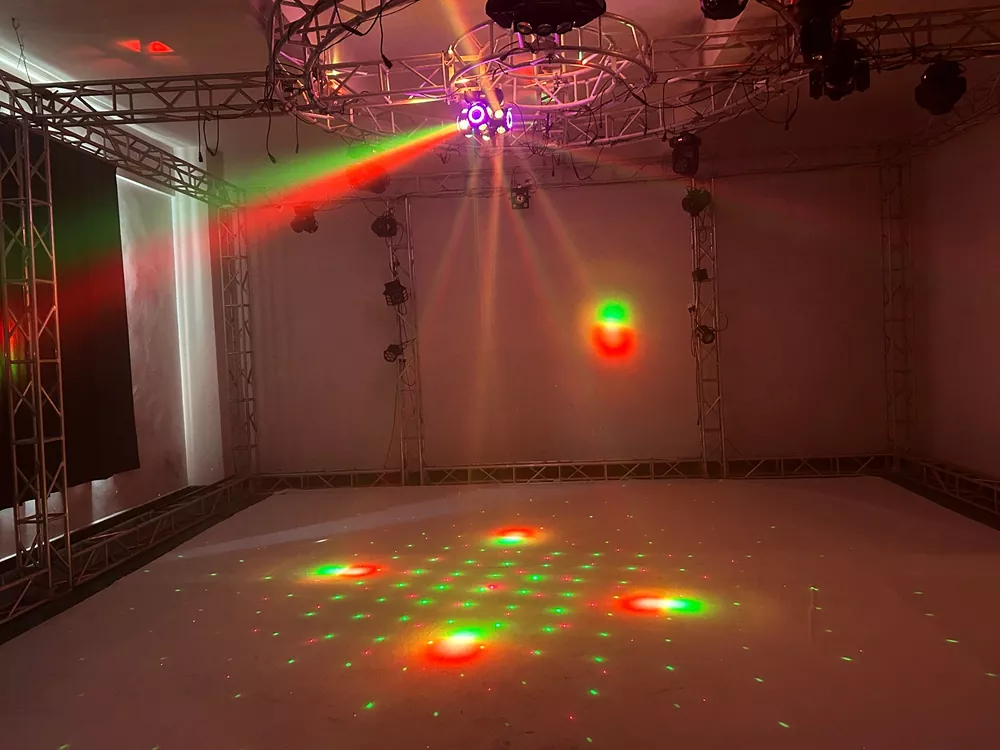 Four Arm Hot Wheel LED Strip Stage Light 180W AC90-240V 22 DMX 16x10W RGBW Dual 30mW RG Laser 2-3° Narrow Beam Fixture Smooth Dimming Strobe Indoor Disco KTV Party Lamp Multi Layer Beam Laser Stripe White Flash Macro Program Daisy Chain for Dance Showcase Wine Party Art Gala Boutique Launch LIve Band Venue Mini Wedding Banquet Bar Stage