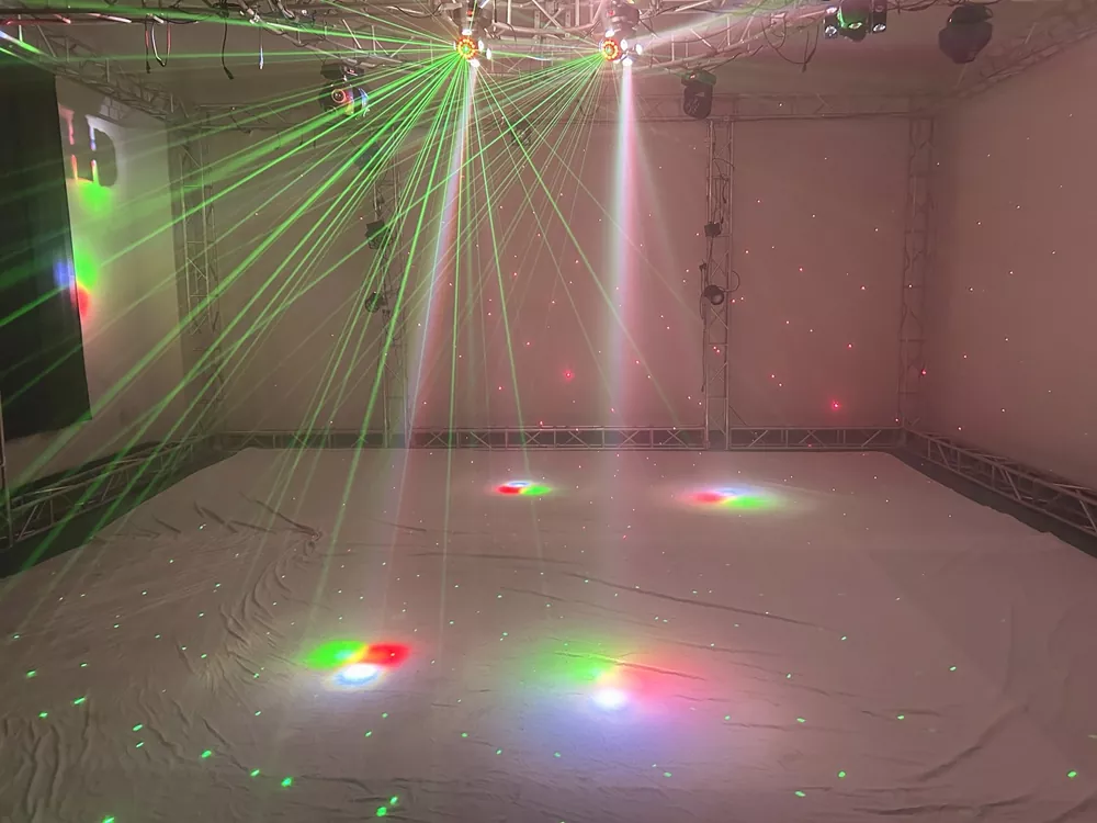 效果图 (11) Double Arm Hot Wheel LED Strip Stage Light 160W AC90-240V 19 DMX 8x10W RGBW Dual 30mW RG Laser 2-3° Narrow Beam Fixture Fan Cool Equipment Indoor Disco KTV Party Lamp Multi Macro Rotate Beam Laser Strip Strobe Daisy Chain Lighting Unit for Jazz Lounge Gaming Bash Fair Hotel Cocktail Party Wedding Events Livehouse Show Mini Stage