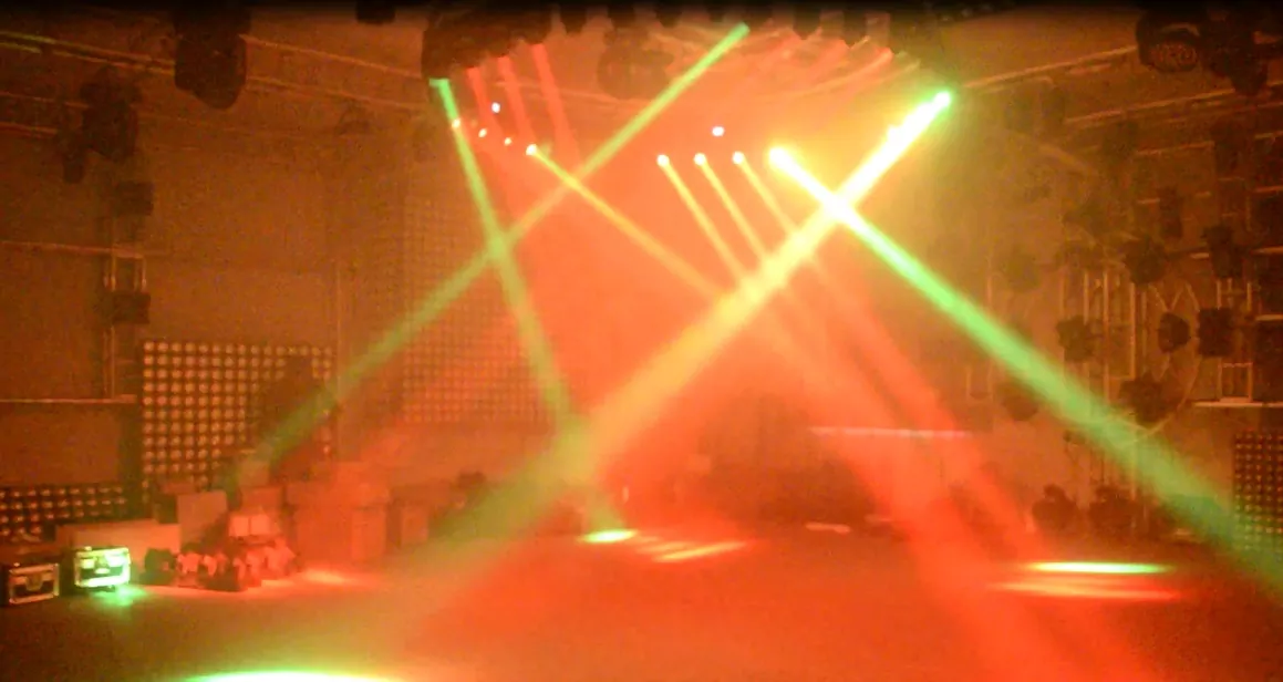 7 bar venue lighting system